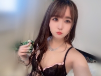 🌸 Fresh and cute, a sweet Japanese girl  The sweet and fresh Anna will take you