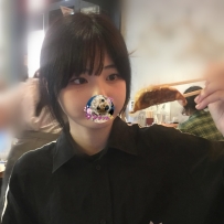 名字：下田知恵  身高：153  罩杯：C  年龄：19岁  日中：41kg  #外娇里骚的小女孩