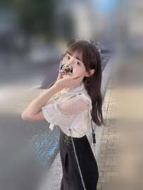名前：シュージュ 身長：158cm 体重：44kg 年齢：20歳 バストサイズ：Bカップ 彼女は