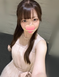 Lisa, 160cm, 44kg, C-cup, 20 years old. A charming, busty secretary with plenty